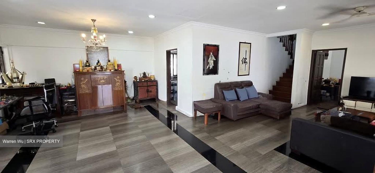Simon Walk (D19), Terrace #551845061